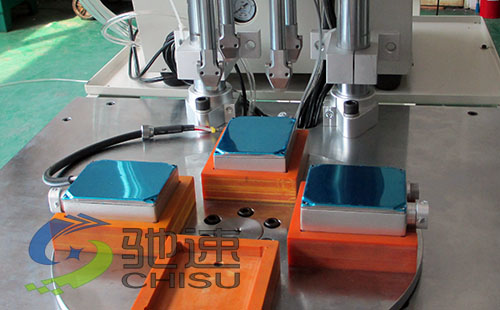 汽車(chē)配件多軸鎖螺絲機(jī)