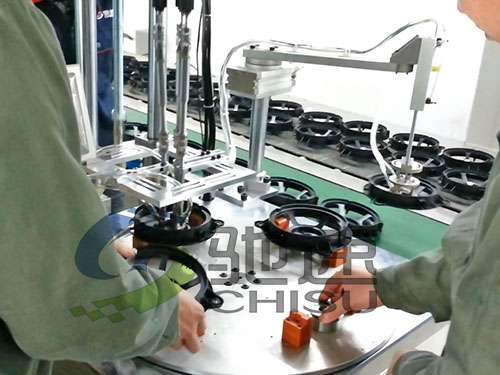 喇叭自動(dòng)鎖螺絲機(jī)